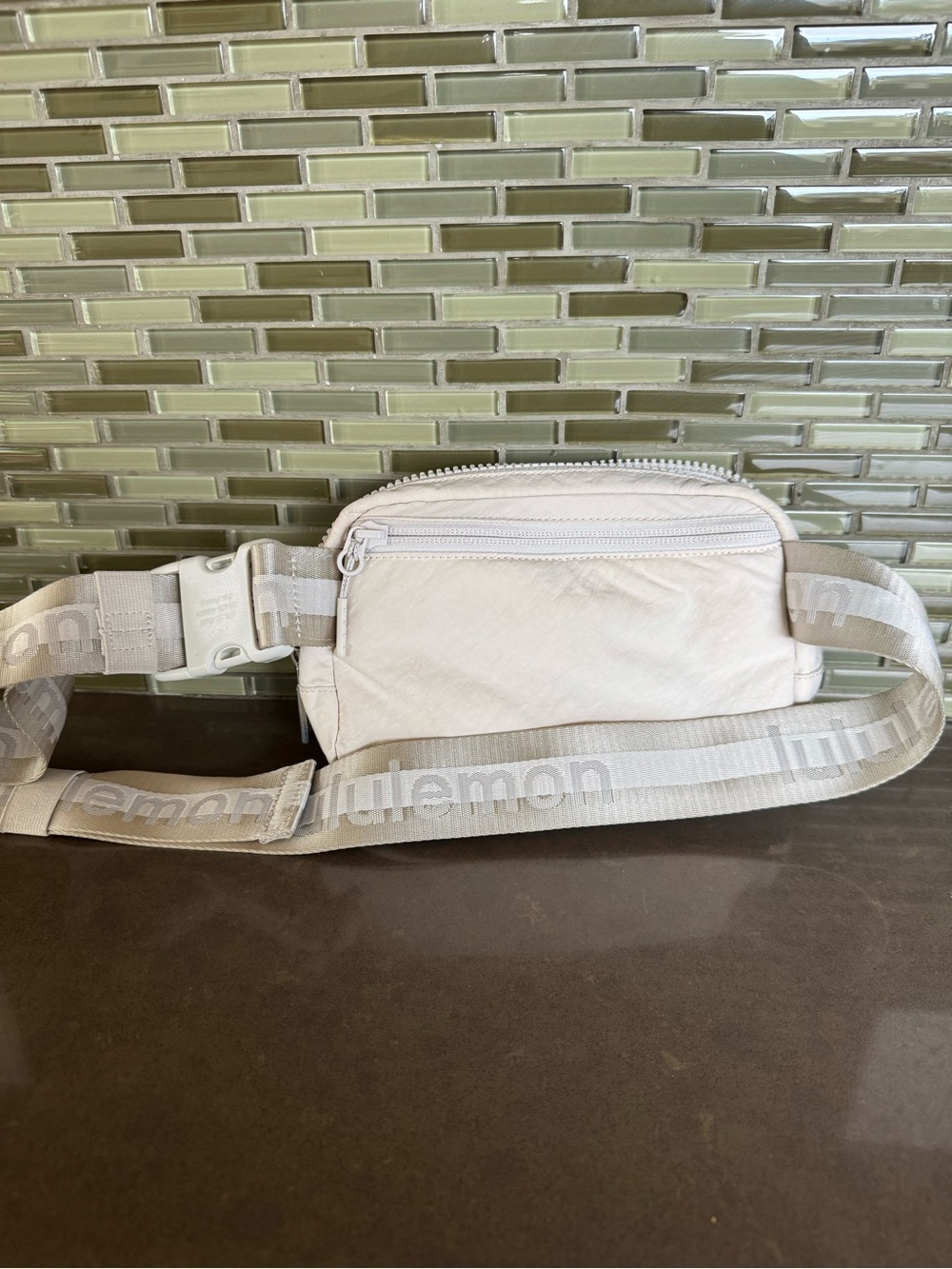 Lululemon champagne fanny pack. Like New.
